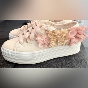 Keds Beige and Pink floral canvas lace-up  women’s low top platform sneakers